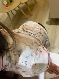 安徽合肥学生妹，2个月没见逼逼又紧水又多，对白精彩奶子坚挺！同城资源